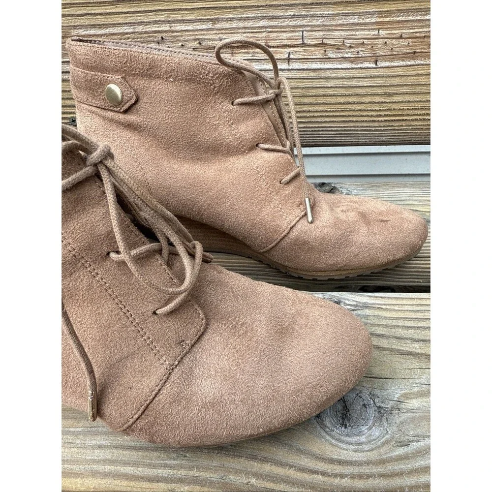 Dr. Scholl's Conquer Military Durable Utilitarian Chic Vegan Ankle Wedge Bootie